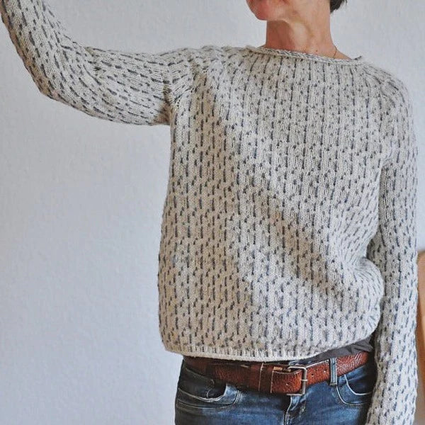 JO | Elegant gray sweater with round neckline