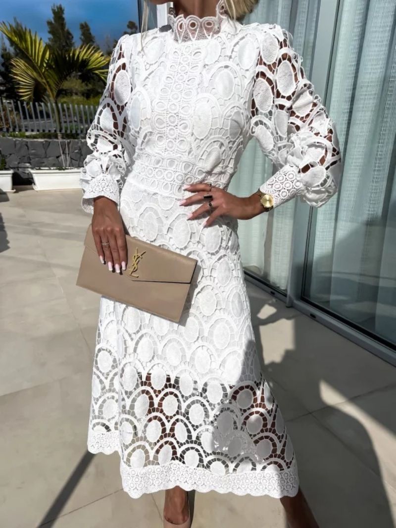 JO | Stylish midi dress in French lace