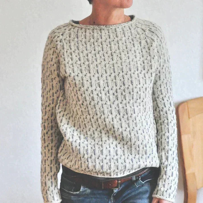 JO | Elegant gray sweater with round neckline