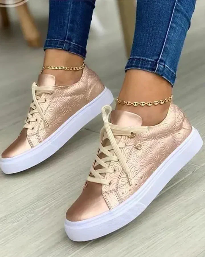JO | Effortless and stylish general sneakers