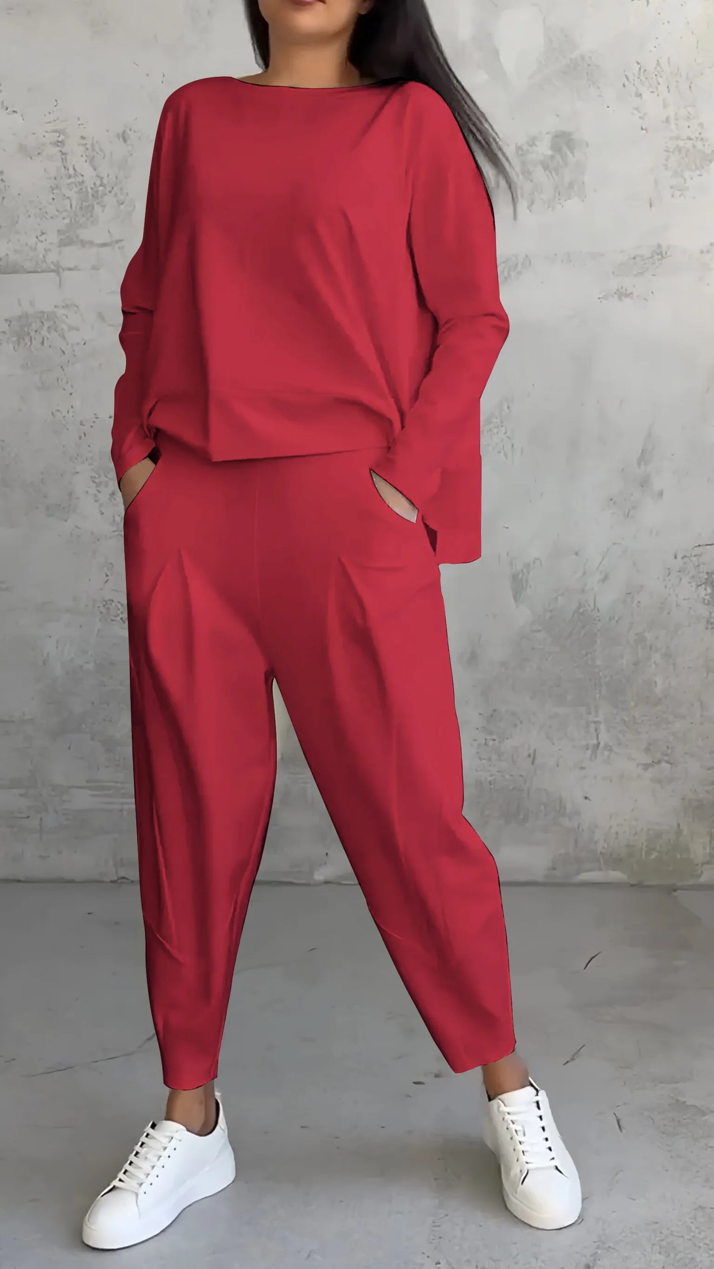 JO | Two-piece set in a casual relaxed fit style