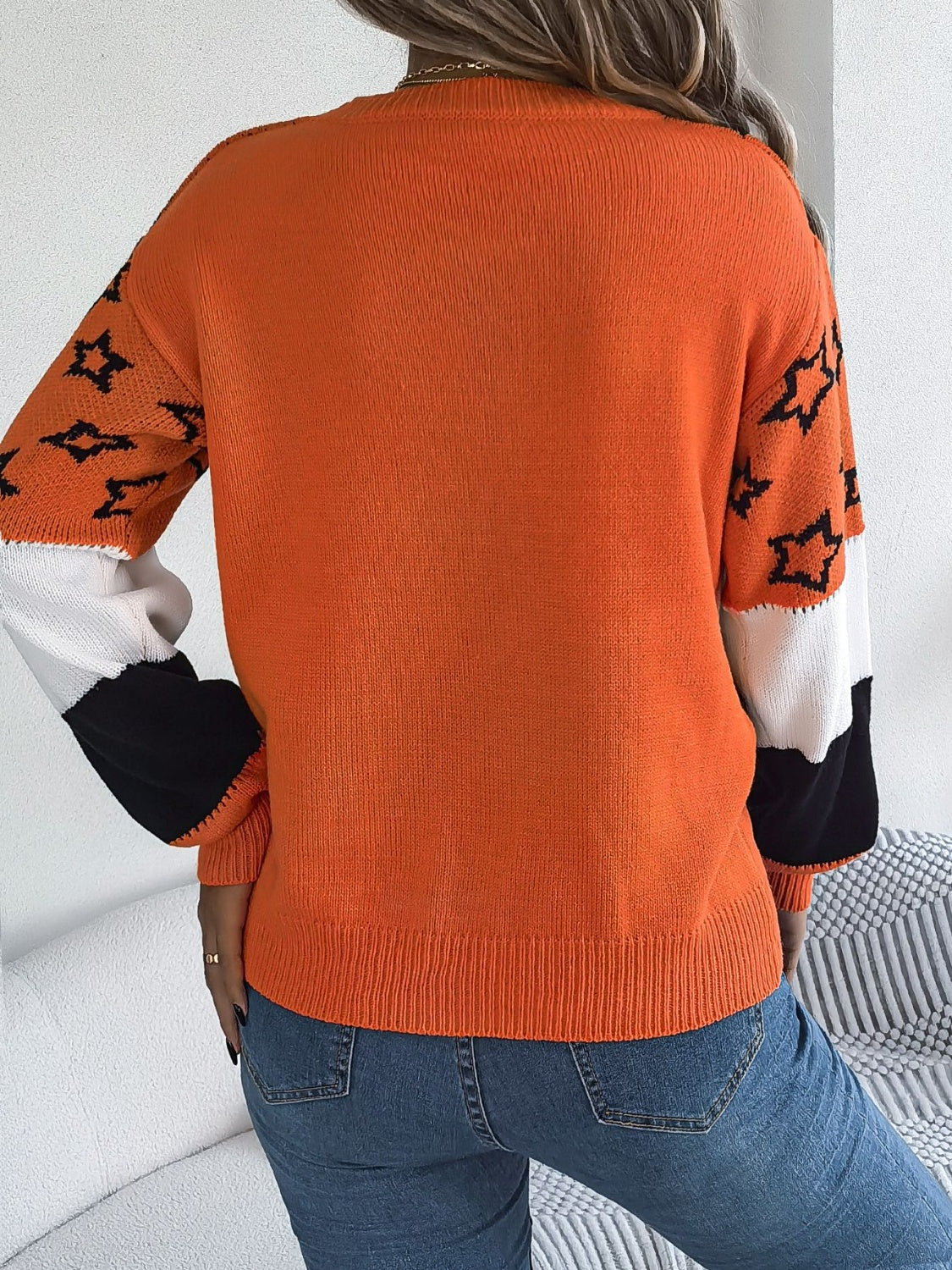 JO | Timeless and stylish sweater