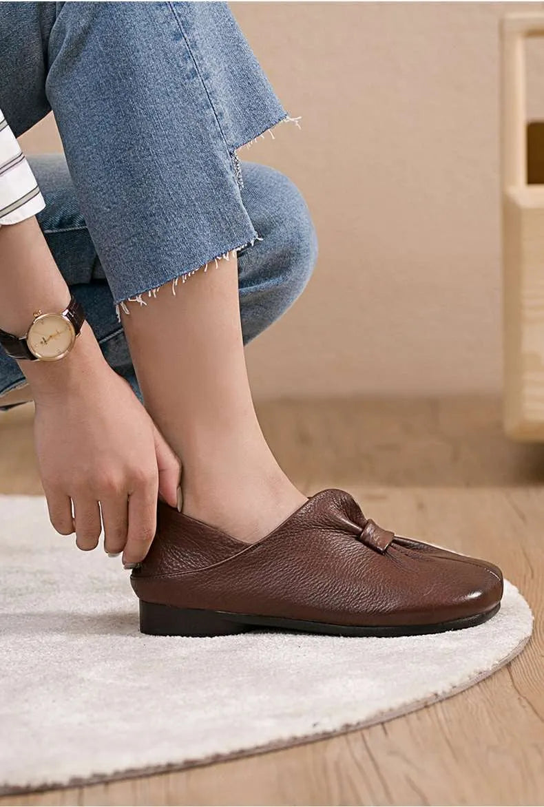 JO | shoes with round toe