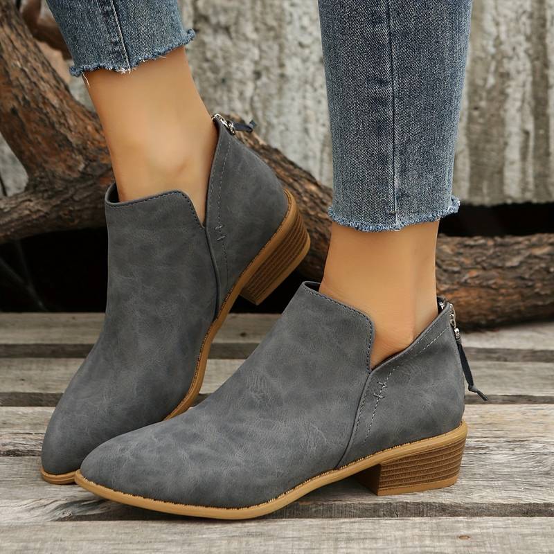 JO | Glamorous and fresh boots
