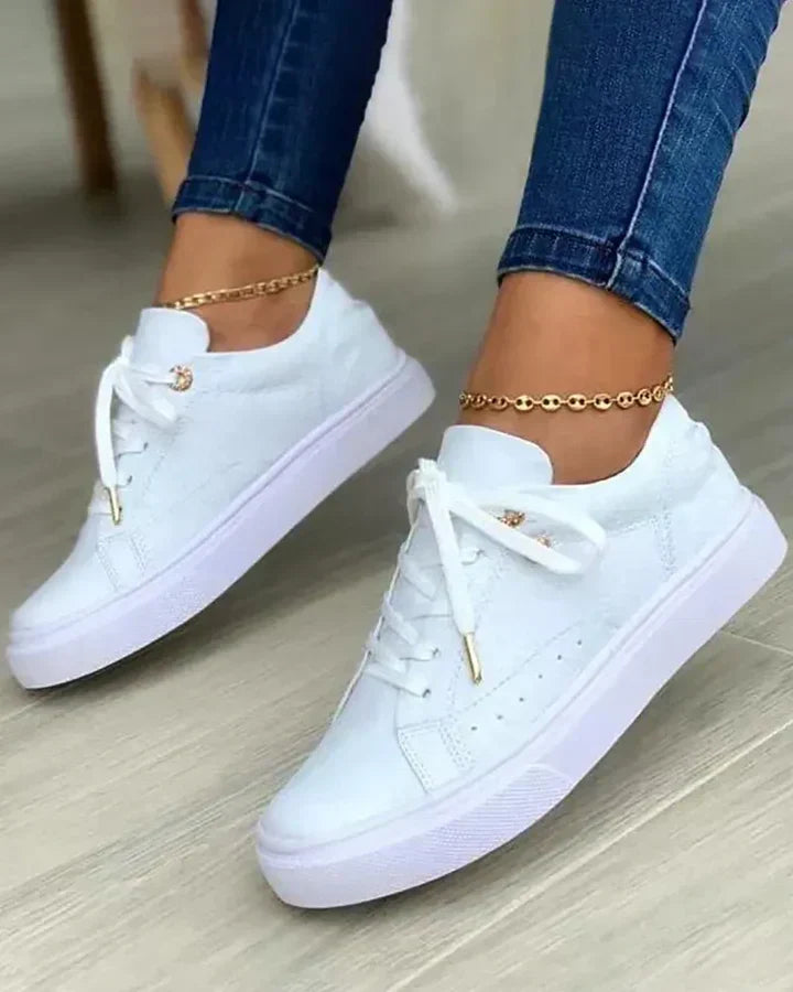 JO | Effortless and stylish general sneakers