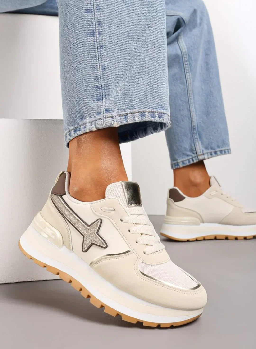 JO | Versatile and comfortable general sneakers