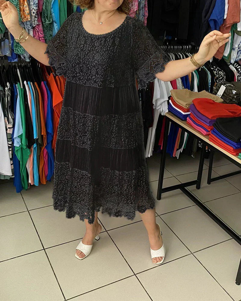 JO | Timeless lace midi dress