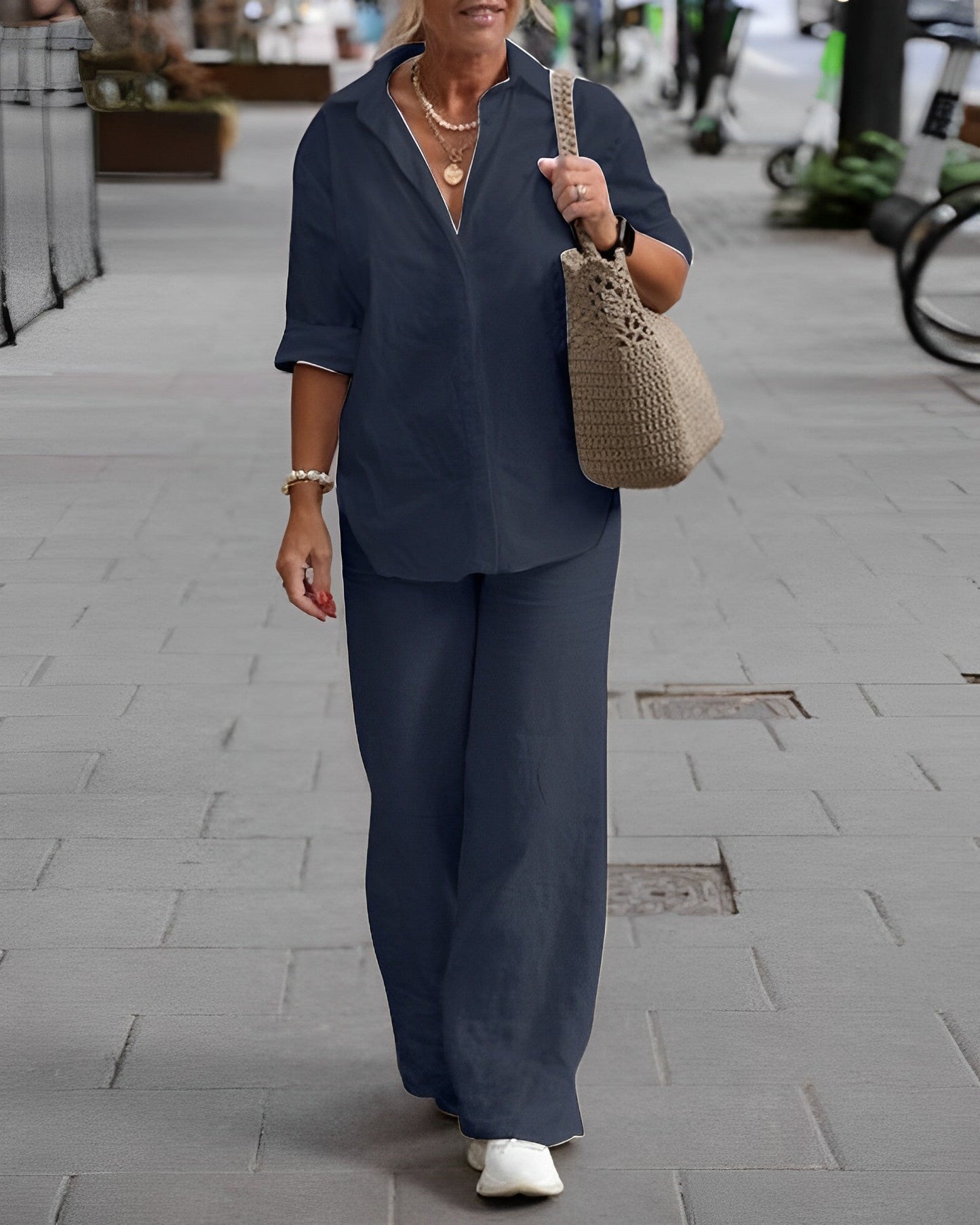 JO | Classic and stylish garment