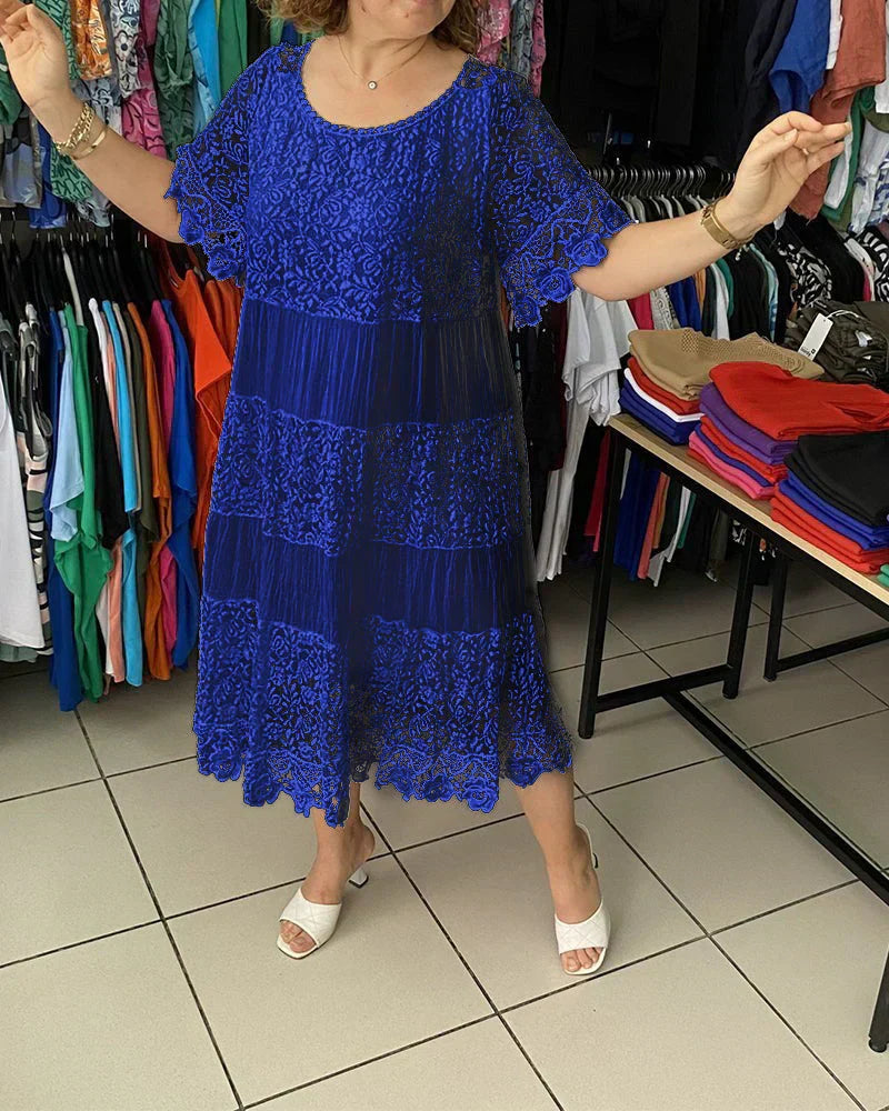 JO | Timeless lace midi dress