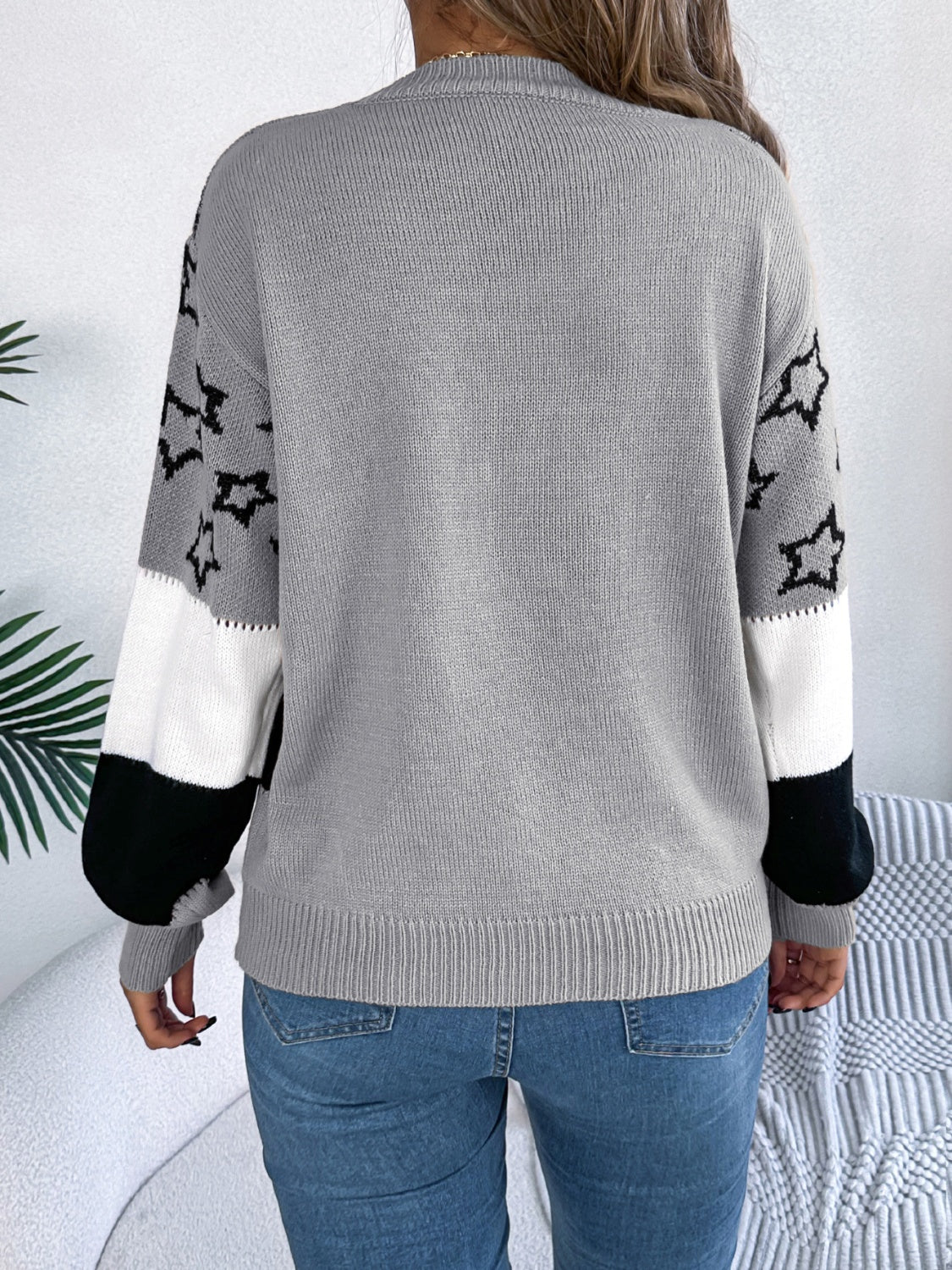 JO | Timeless and stylish sweater