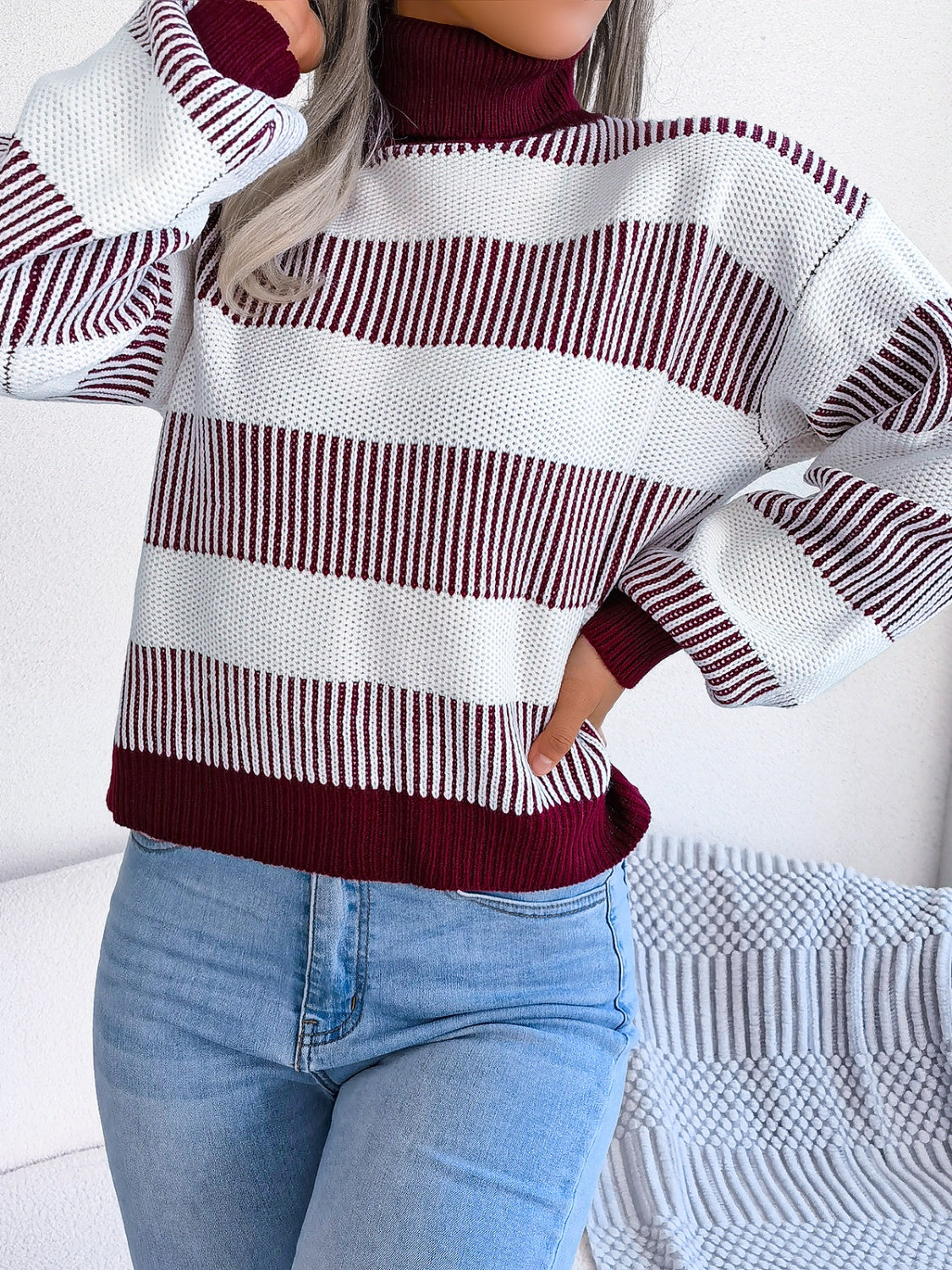 JO | Fashionable and minimalist sweater