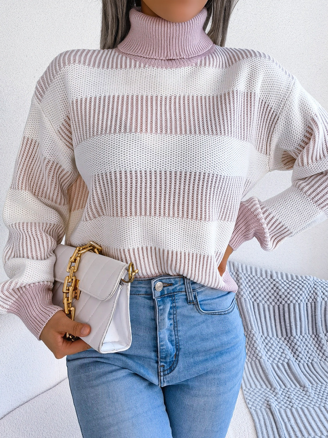 JO | Fashionable and minimalist sweater
