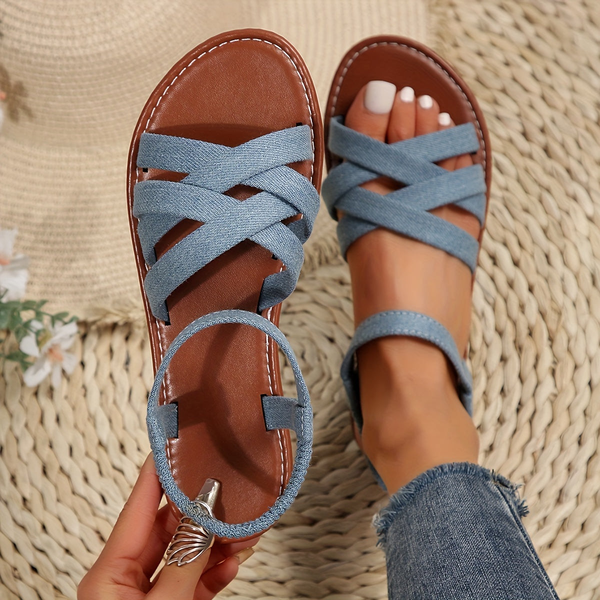 JO | Fashionable and effortless sandals