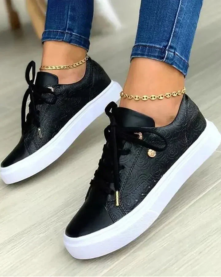 JO | Effortless and stylish general sneakers