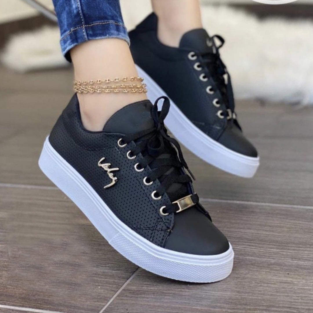 JO | Relaxed and stylish general sneakers