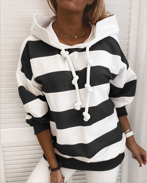 JO | Timeless and stylish winter sweater