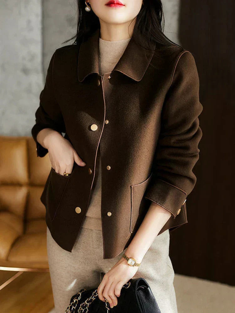 JO | Timeless and stylish coat