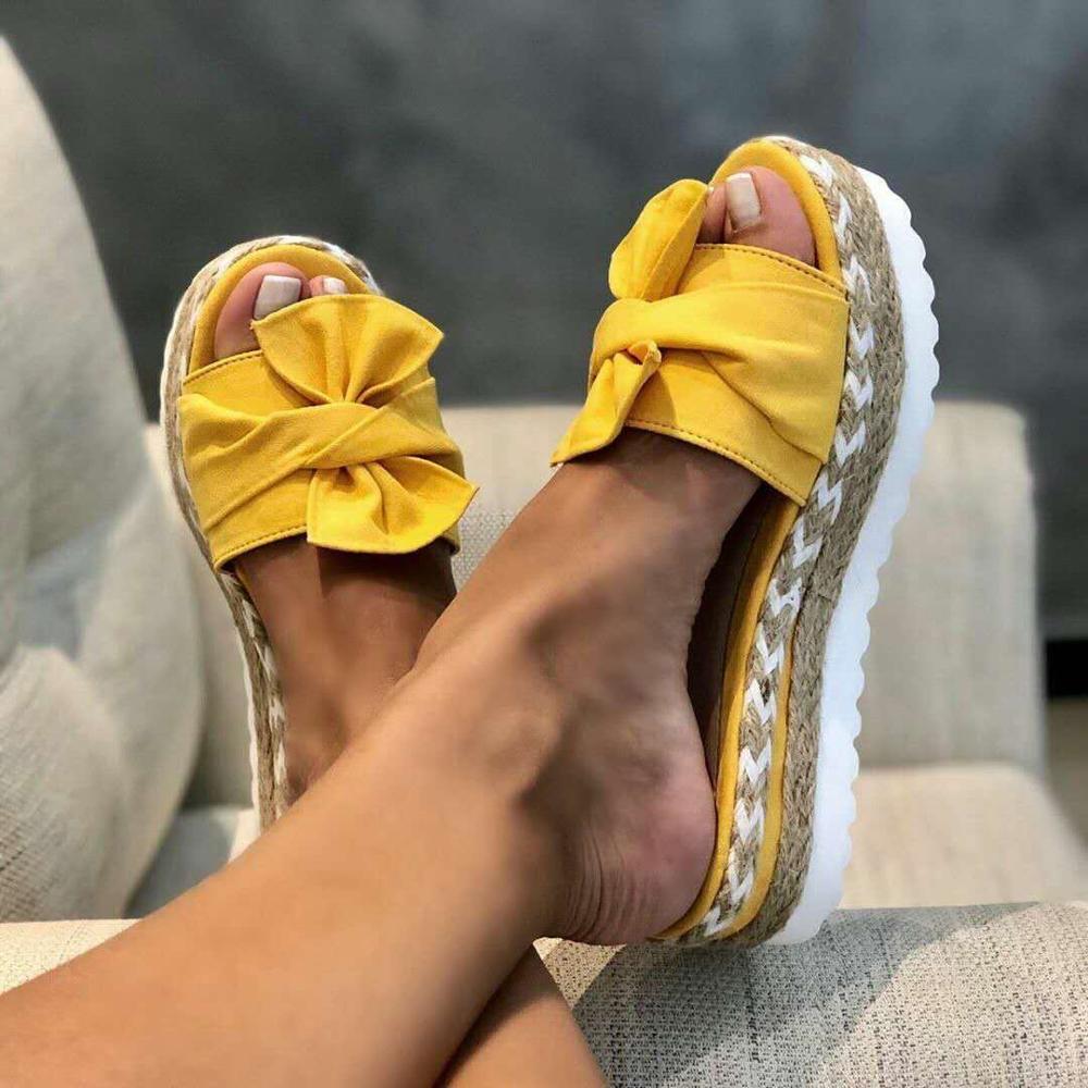 JO | Platform sandals | The trendiest and most cheerful summer sandals!