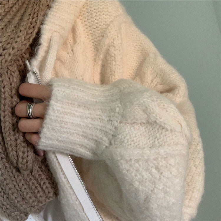 JO | Relaxed and timeless winter cardigan