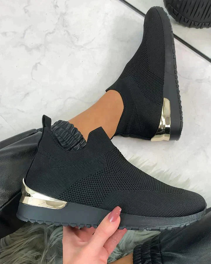 JO | Modern and versatile general garment