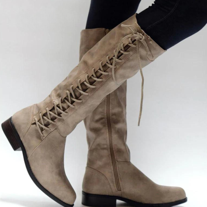 JO | Elegant lace-up boots