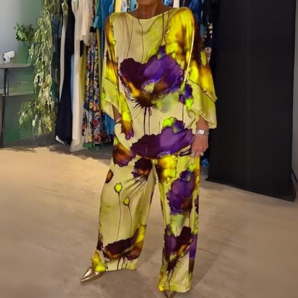 JO | Elegant ensemble for women
