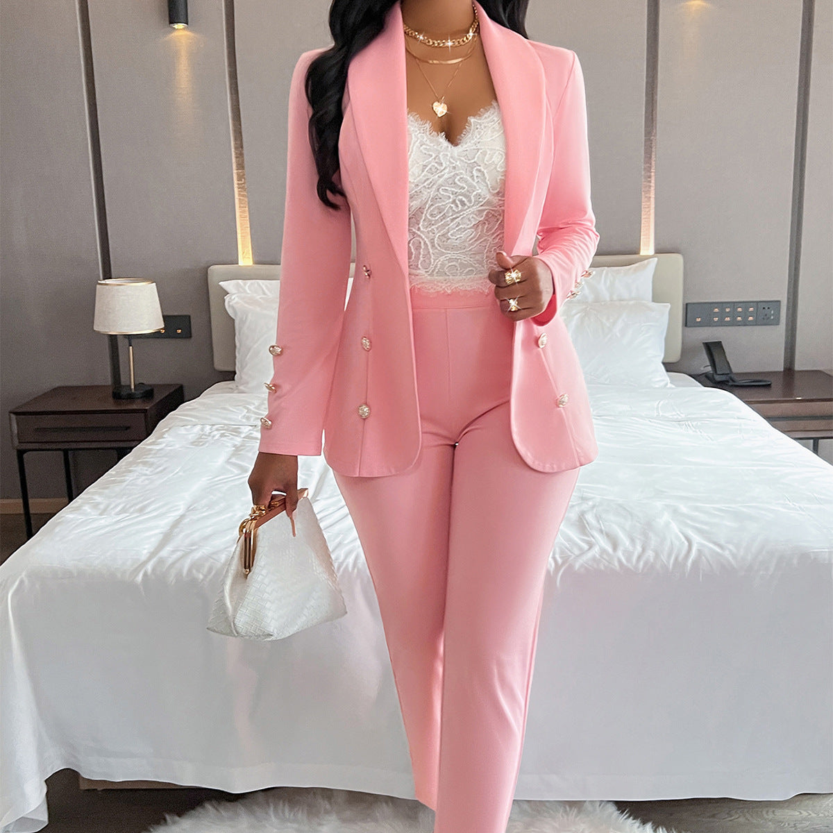 JO | Tailor-made and elegant winter set