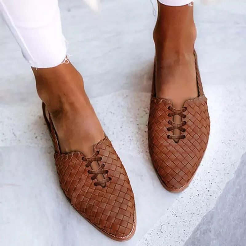 JO | Woven slip-on flats