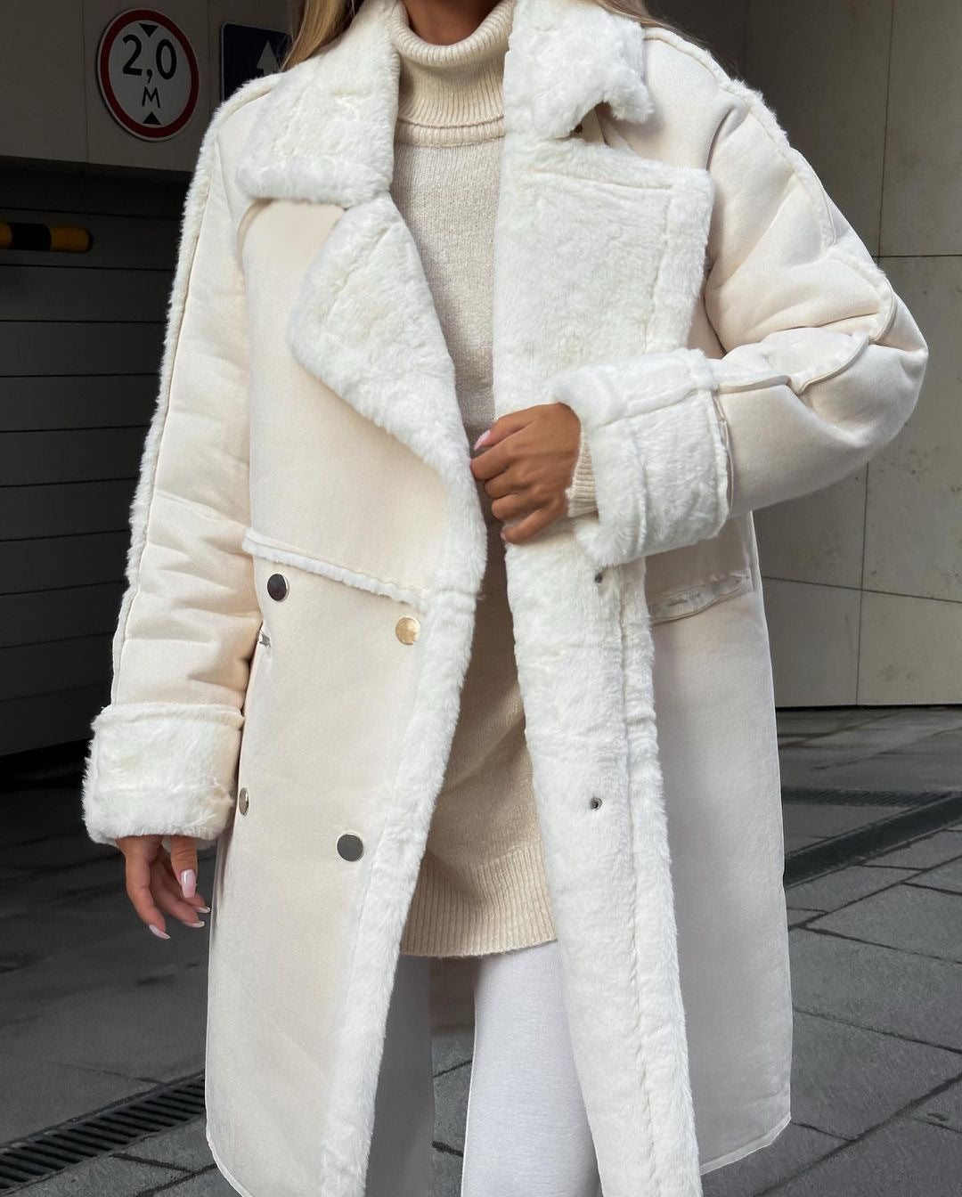 JO | Casual and effortless coat