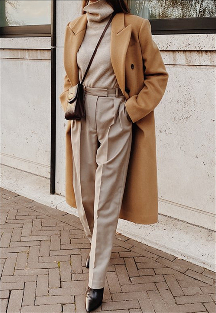 JO | Timeless and elegant coat