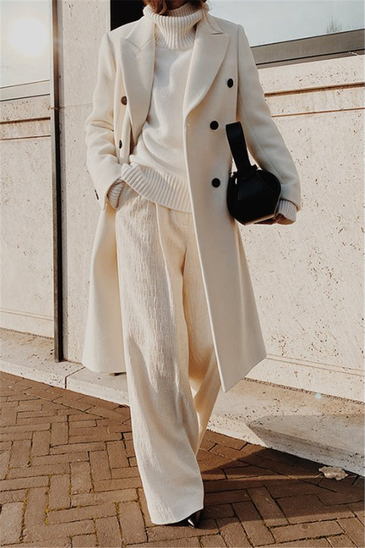 JO | Timeless and elegant coat