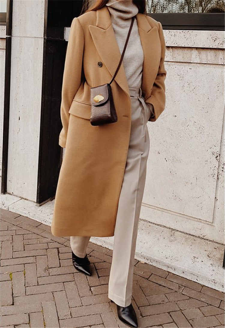 JO | Timeless and elegant coat