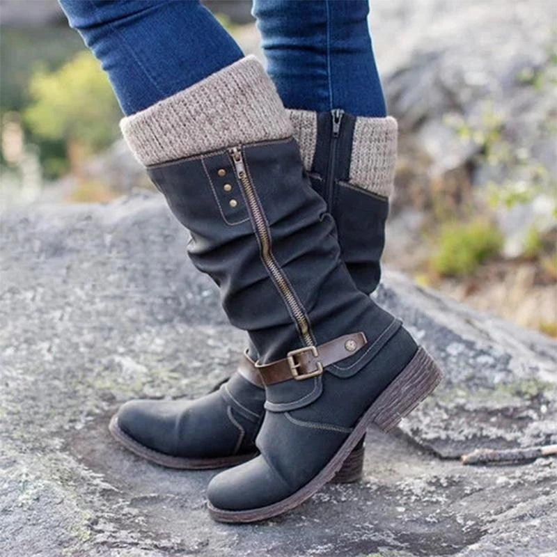 JO | Orthopaedic boots with flat heel