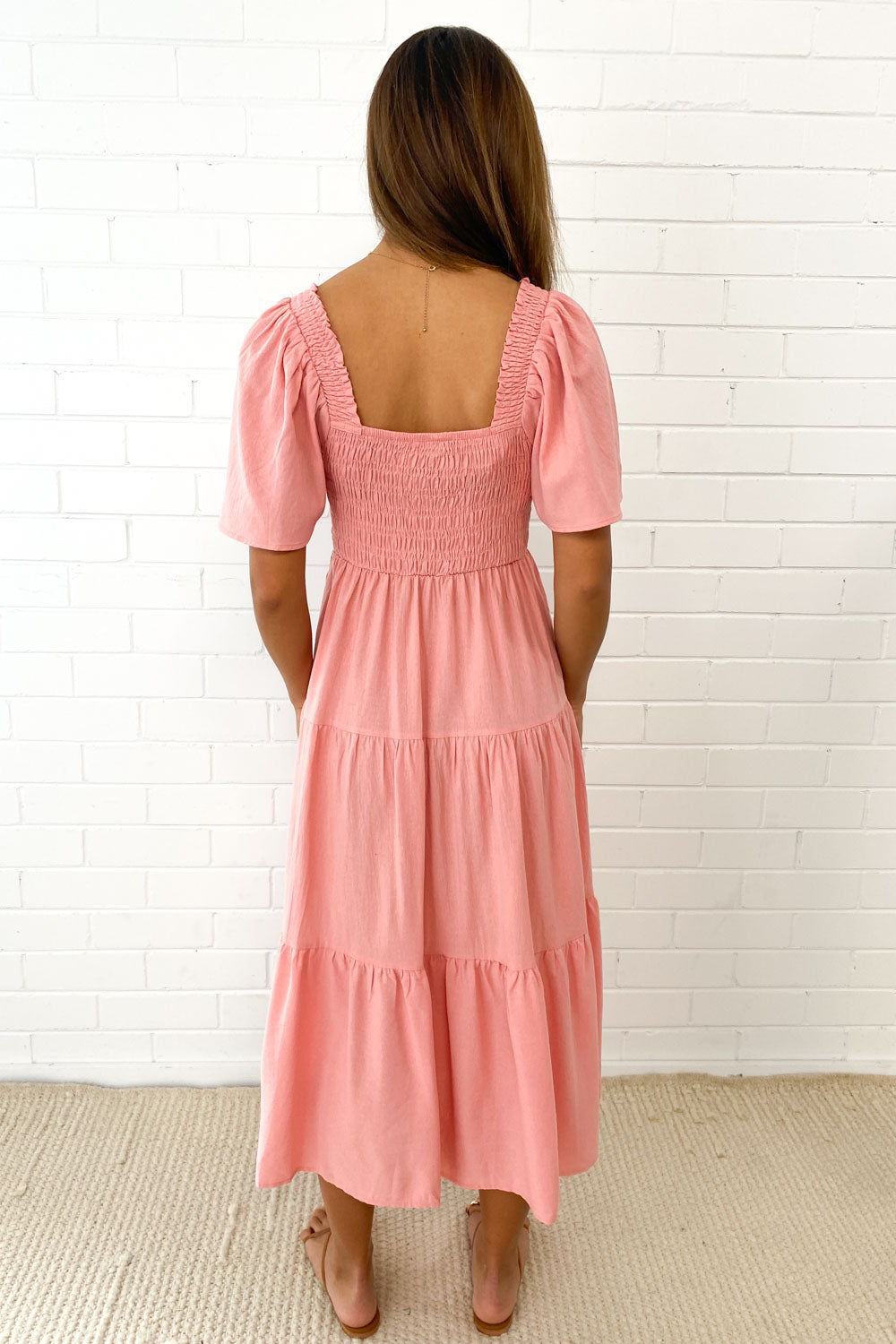 JO | Feminine off-shoulder midi dress