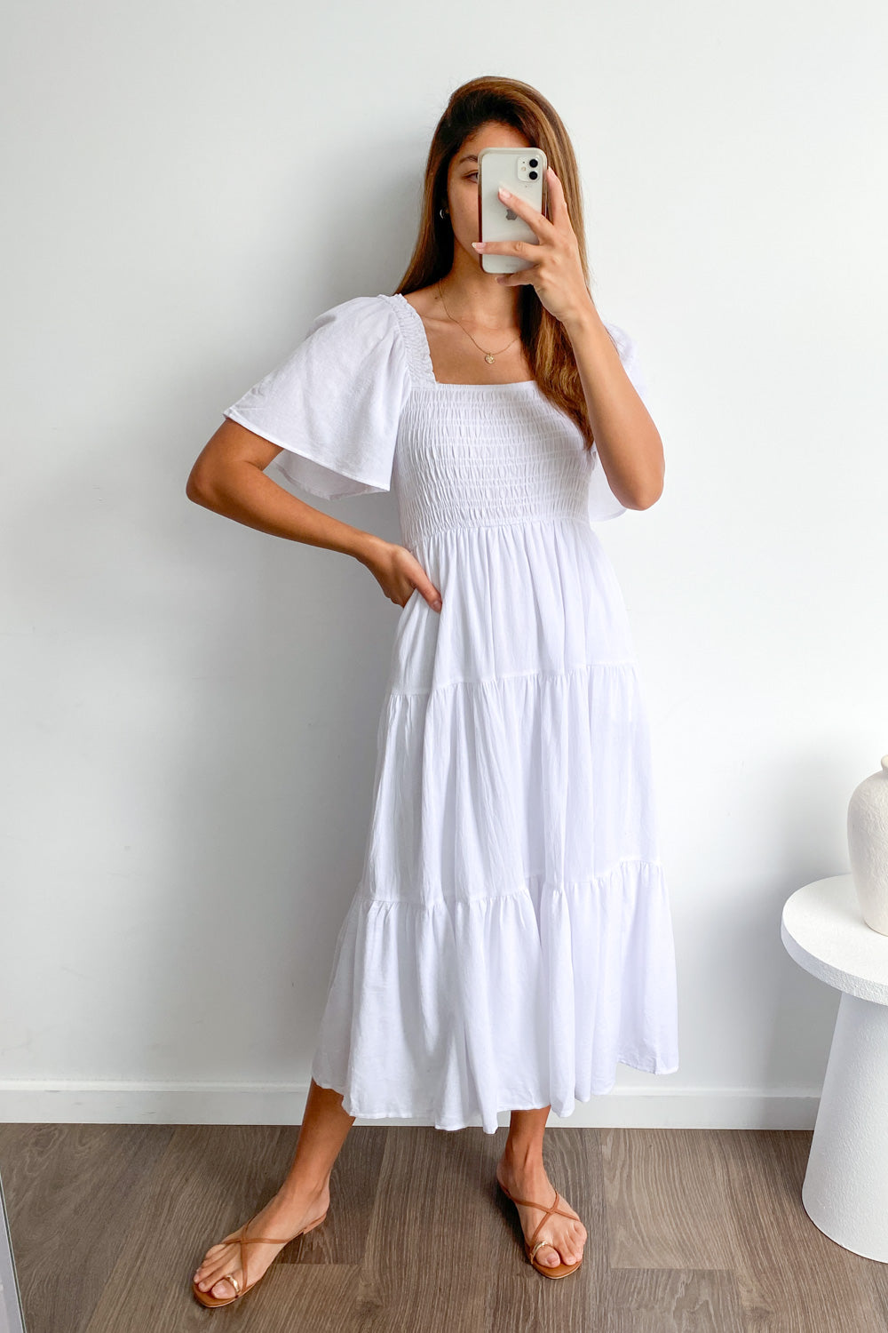 JO | Feminine off-shoulder midi dress