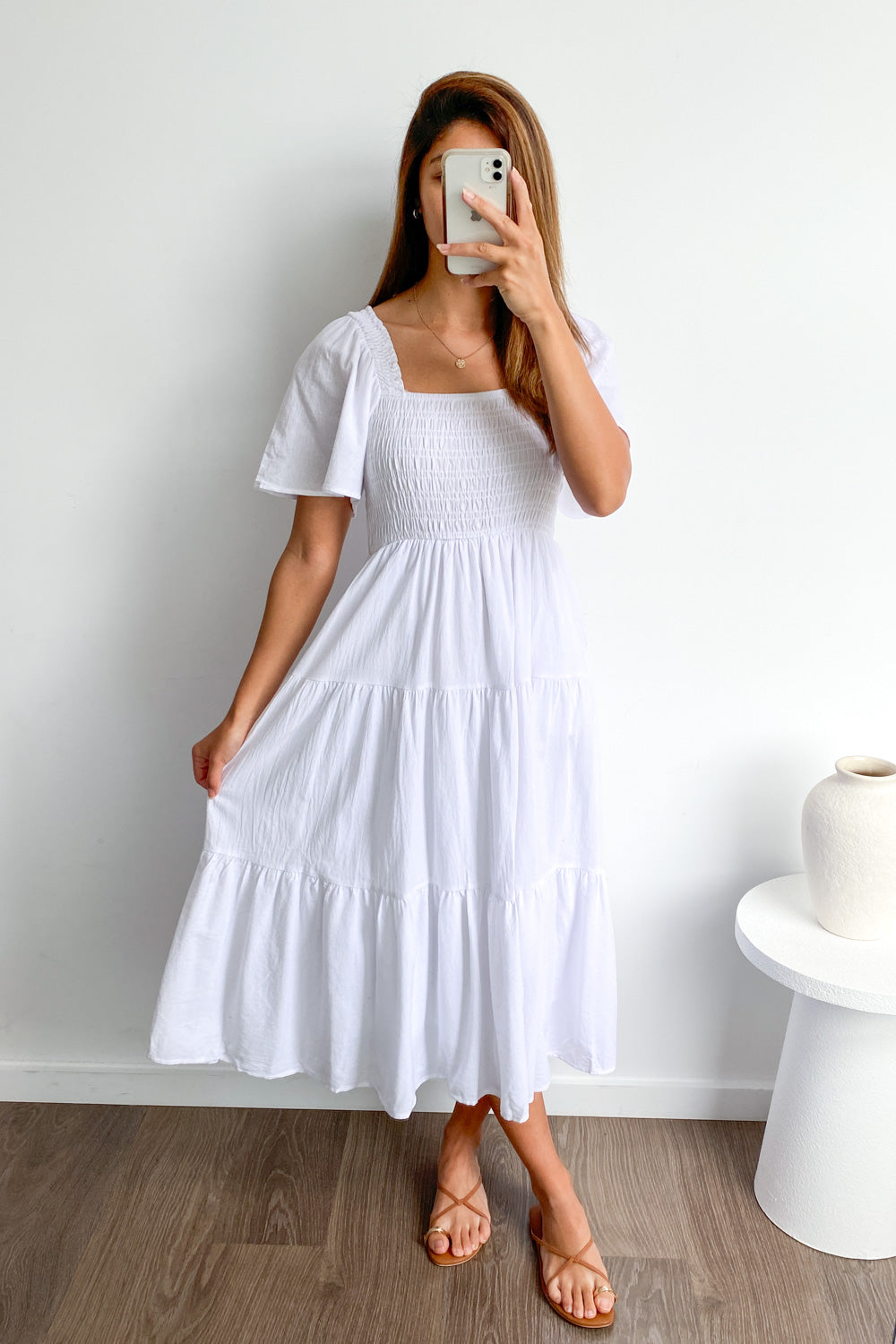 JO | Feminine off-shoulder midi dress