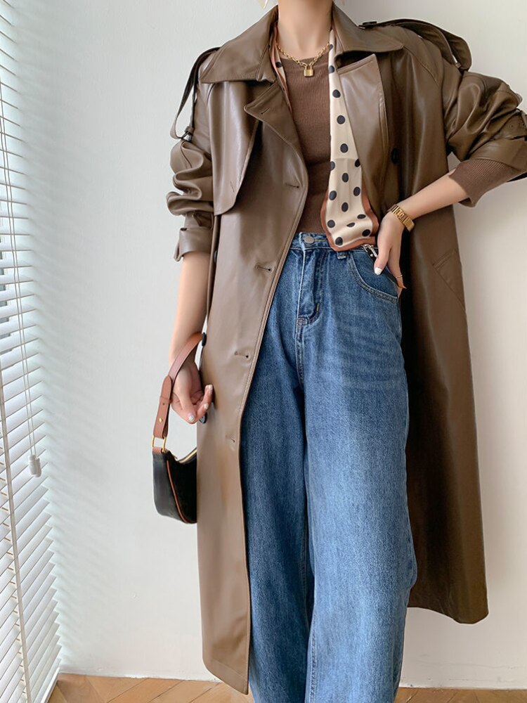 JO | Timeless and elegant coat