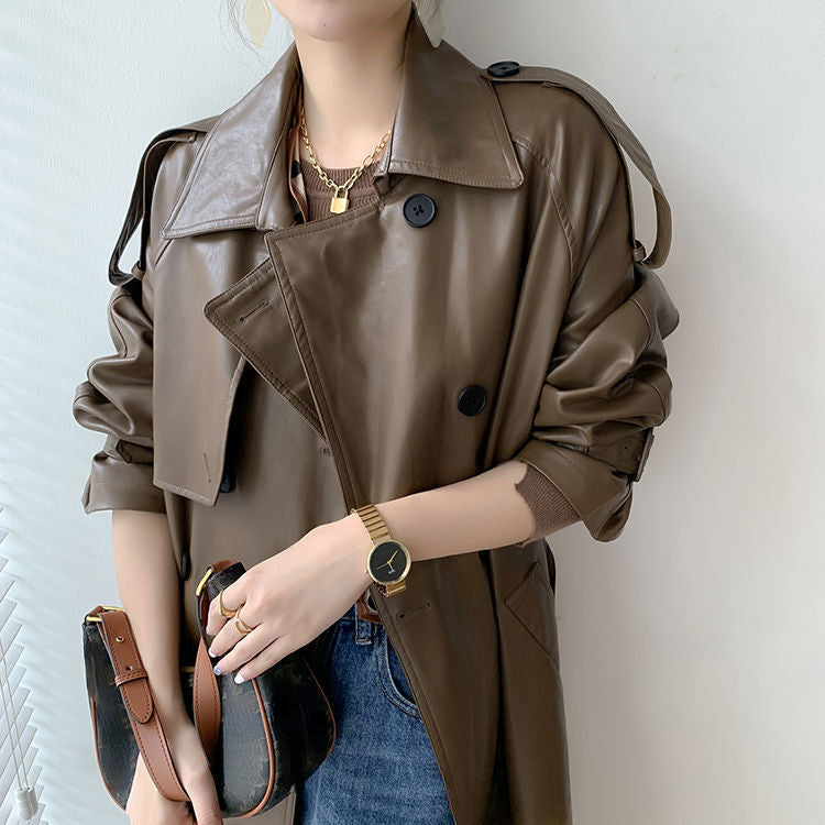 JO | Timeless and elegant coat