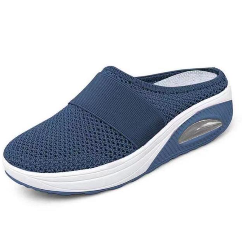 JO | : Classic feminine sandals and retro shoes