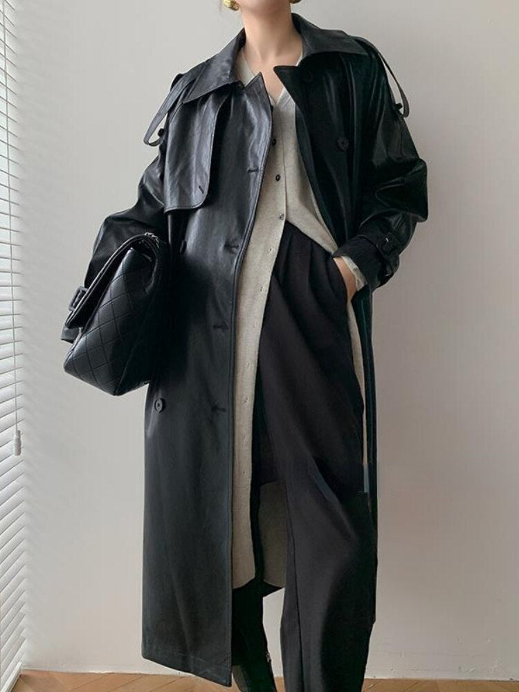 JO | Timeless and elegant coat