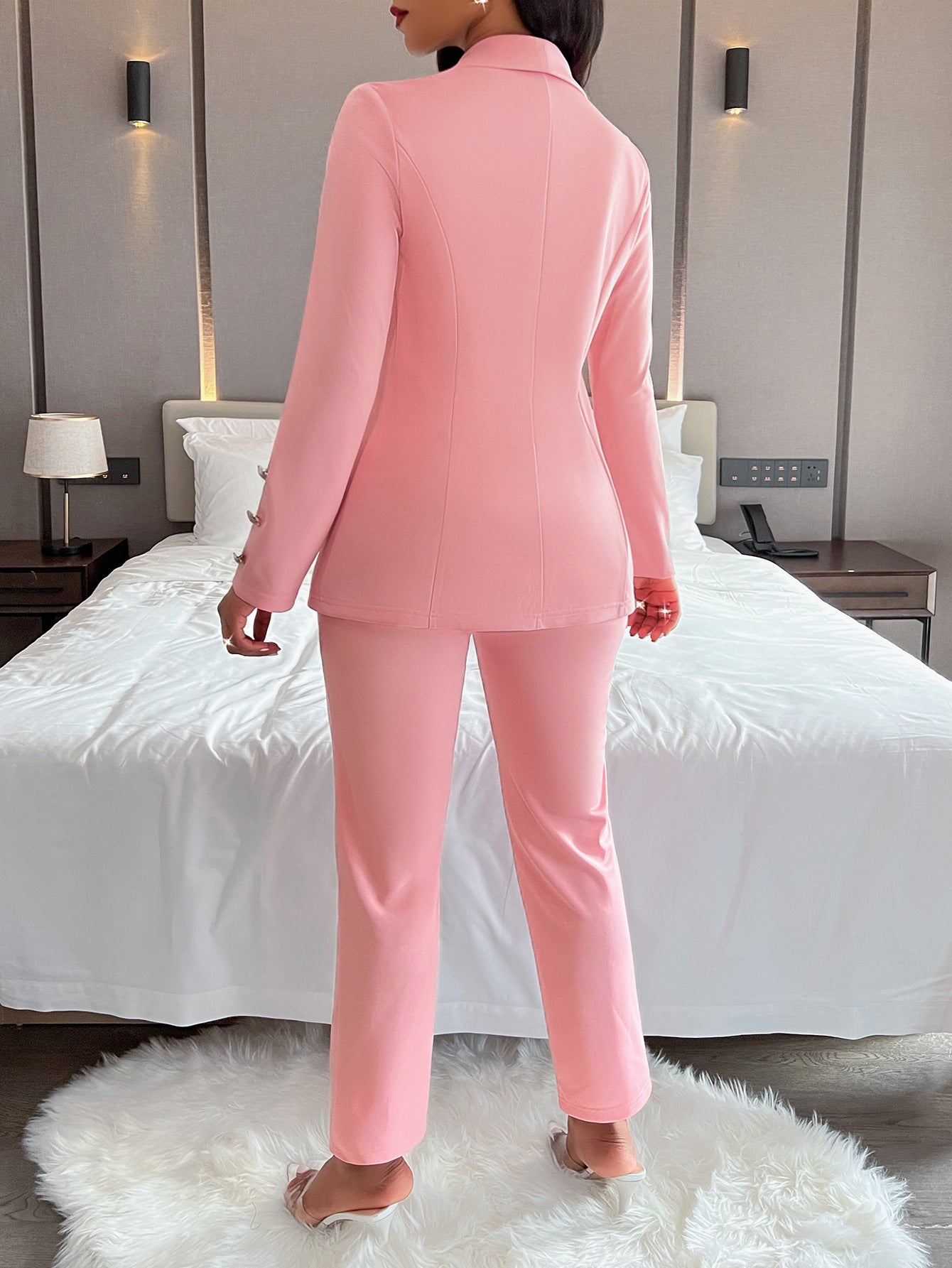 JO | Tailor-made and elegant winter set