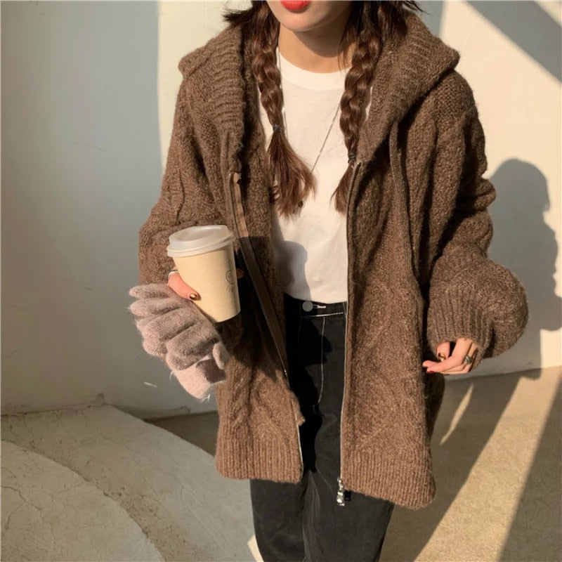 JO | Relaxed and timeless winter cardigan