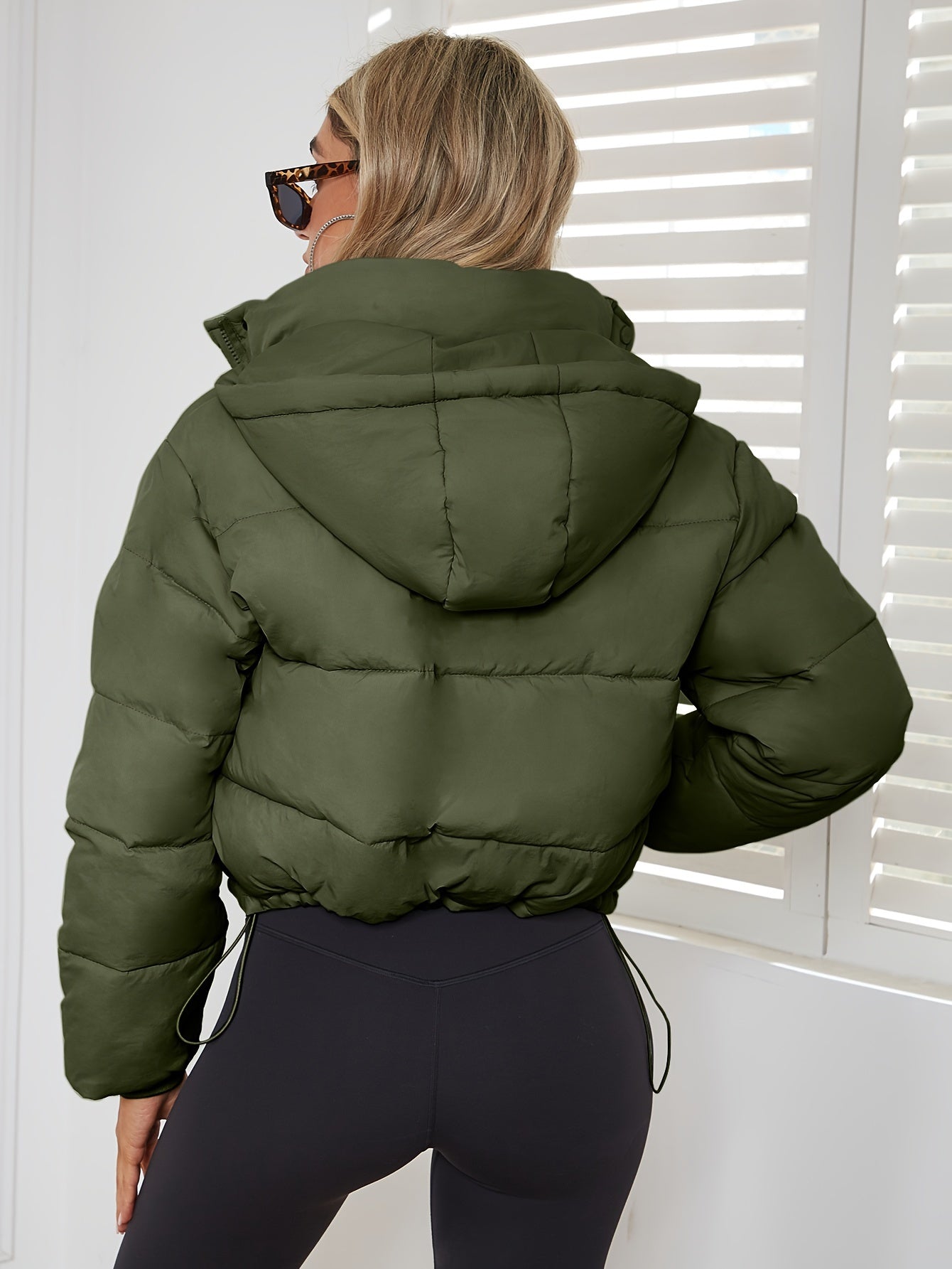 JO | Fashionable and effortless winter jacket