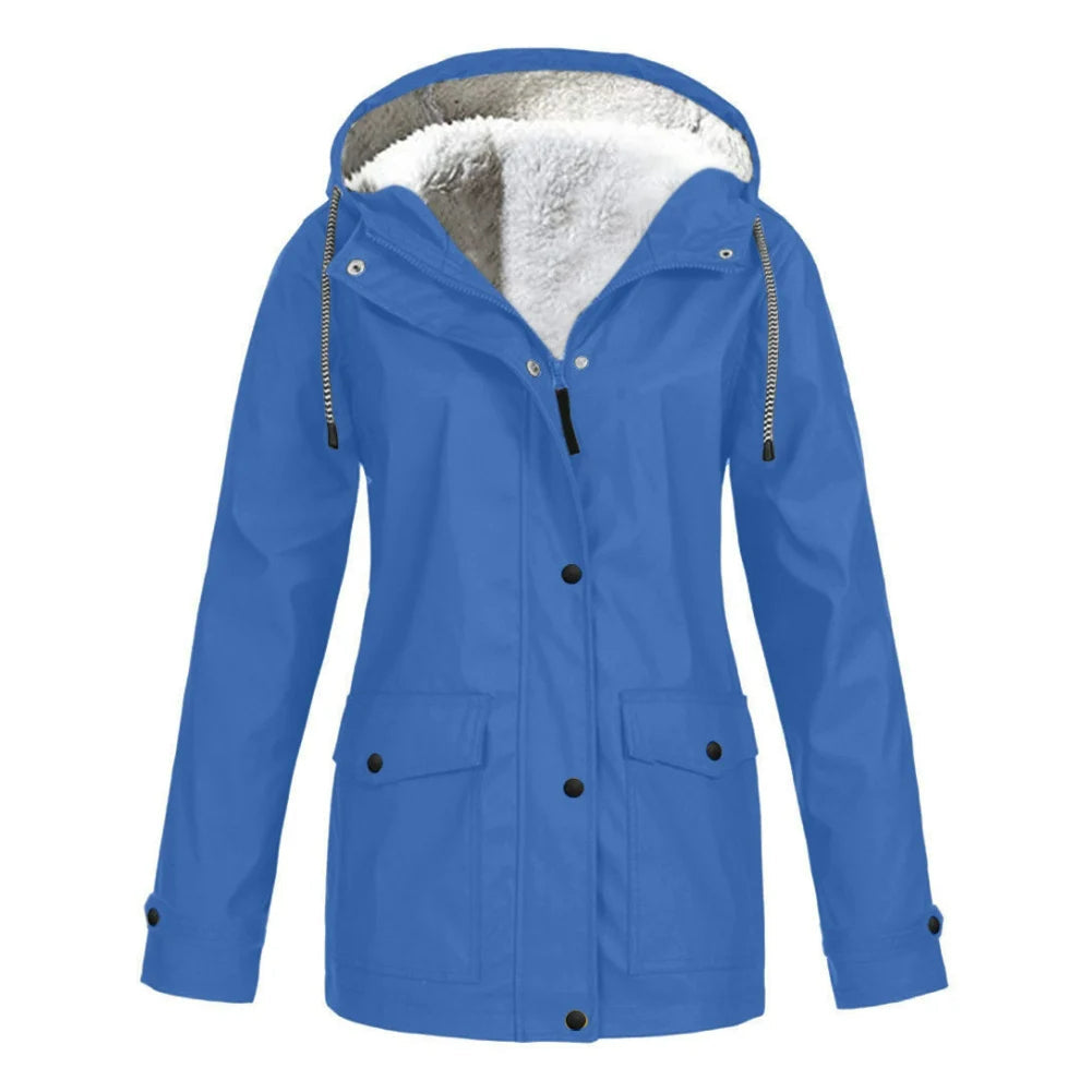 JO | Soft and knitted, oversized fleece coat