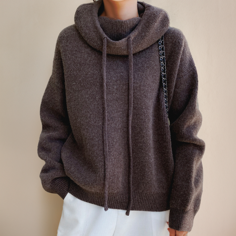 JO | Classic and elegant winter hoodie