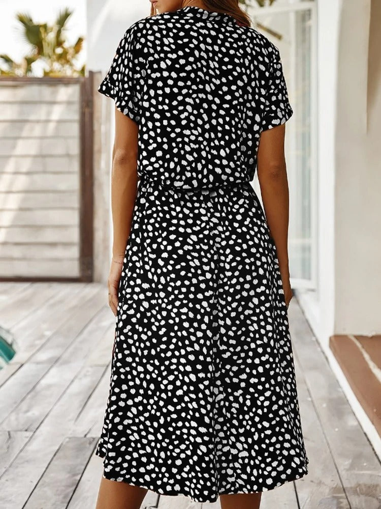 JO | loose-fitting midi dress for women with belt