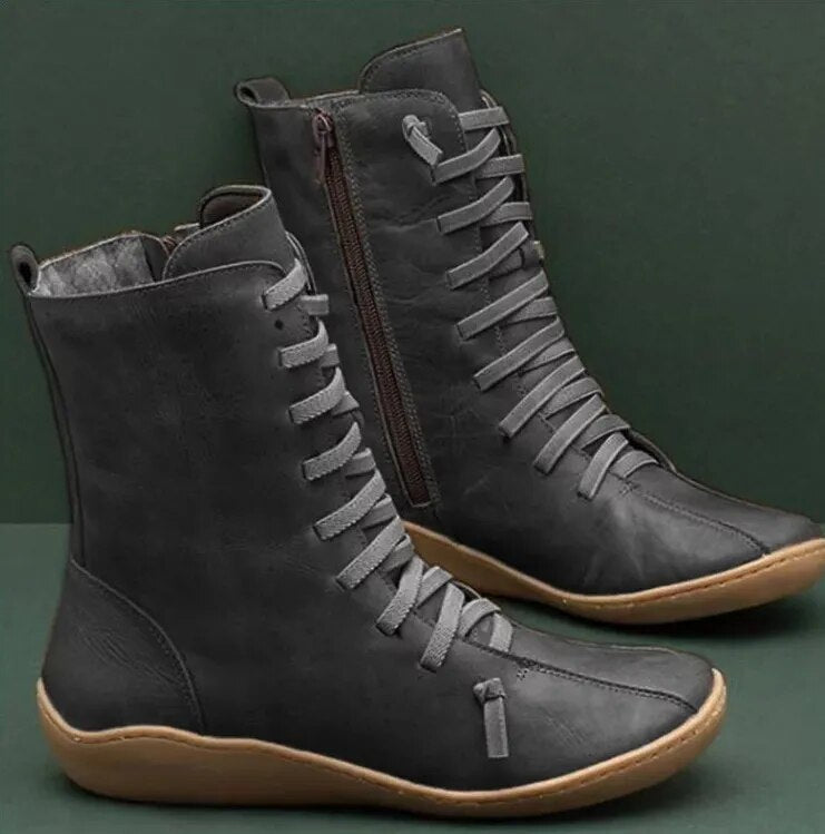 JO | Relaxed and timeless general boots