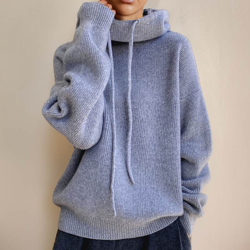 JO | Classic and elegant winter hoodie