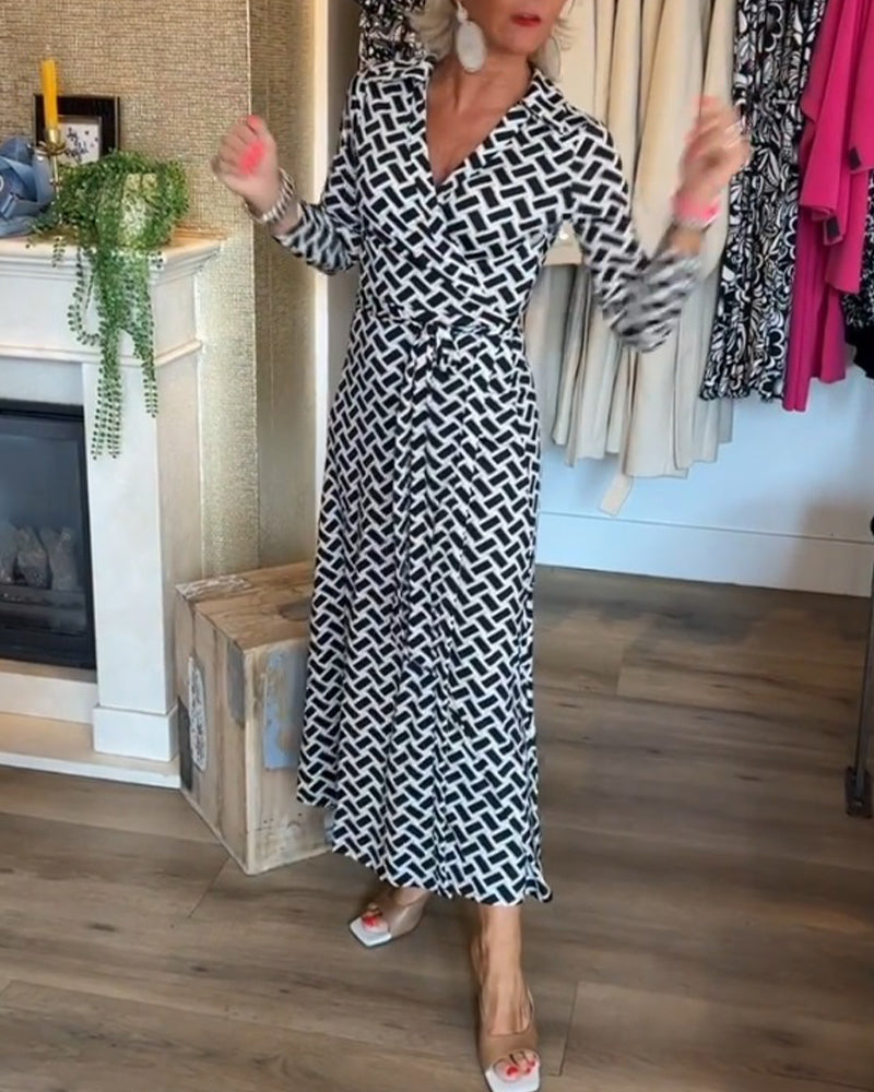 JO | Dresses with slimming features and prints