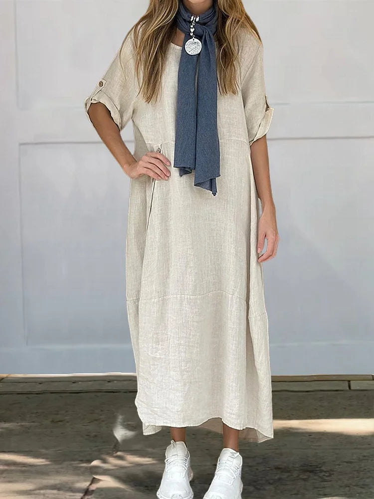 JO | Timeless, loose-fitting maxi dress